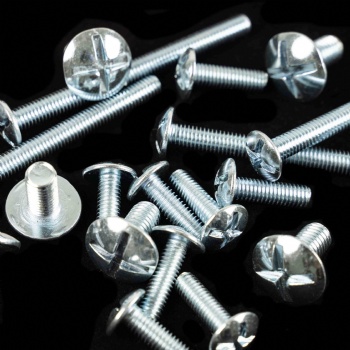 MACHINE SCREW